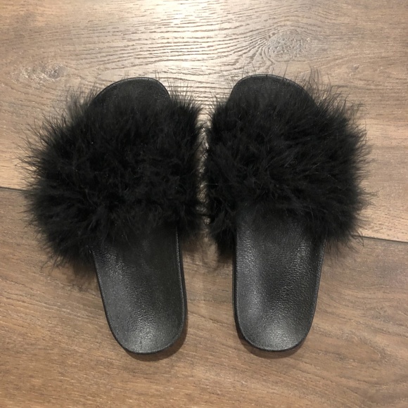 Black Feather Slip On Slide Sandals - Picture 4 of 5